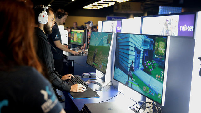 Varios jugadores de Fornite